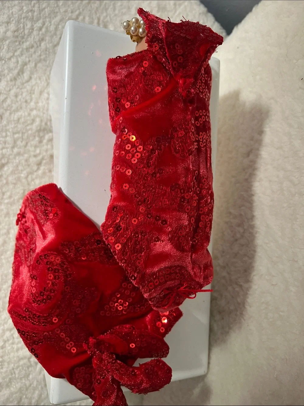 Red Sequin Wrist-Length Evening Gloves - Unbranded